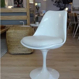 Silla de comedor de fibra de vidrio estilo tulipán