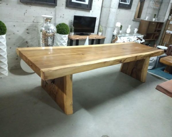 Mesa de comedor de madera de Suar de 3 metros